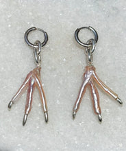 Load image into Gallery viewer, Custom Pigeon Claw Earrings