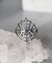 Load image into Gallery viewer, Charlotte Web Ring