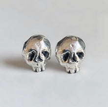 Load image into Gallery viewer, Skull Stud Earrings