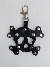 Load image into Gallery viewer, Skully Keychain