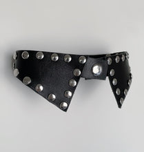 Load image into Gallery viewer, Collar Studded Choker