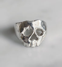 Load image into Gallery viewer, The Simple Woman Cut Out Skull Ring