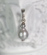 Load image into Gallery viewer, Grey Pear Pearl Charm