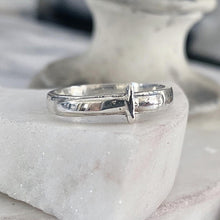 Load image into Gallery viewer, Dagger Eternity Ring