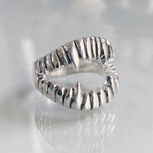 Load image into Gallery viewer, Lady Evil Fang Ring
