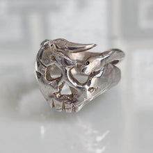 Load image into Gallery viewer, Slithering Snake Ring