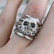 Load image into Gallery viewer, Skull Ring with Black Diamond Eyes