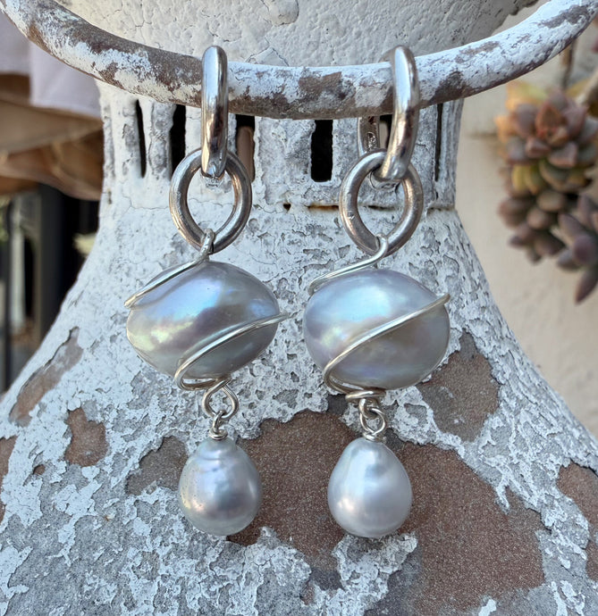 UFO Pearl Earrings
