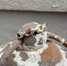 Load image into Gallery viewer, Rainbow Sapphire Chain Ring