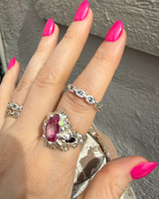 Load image into Gallery viewer, Rainbow Sapphire Chain Ring