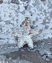 Load image into Gallery viewer, Starfish Necklace