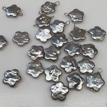 Load image into Gallery viewer, Star Pearl Earrings
