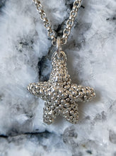 Load image into Gallery viewer, Starfish Necklace