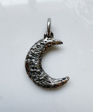 Load image into Gallery viewer, Crescent Moon Pendant