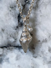 Load image into Gallery viewer, Seashell Necklace