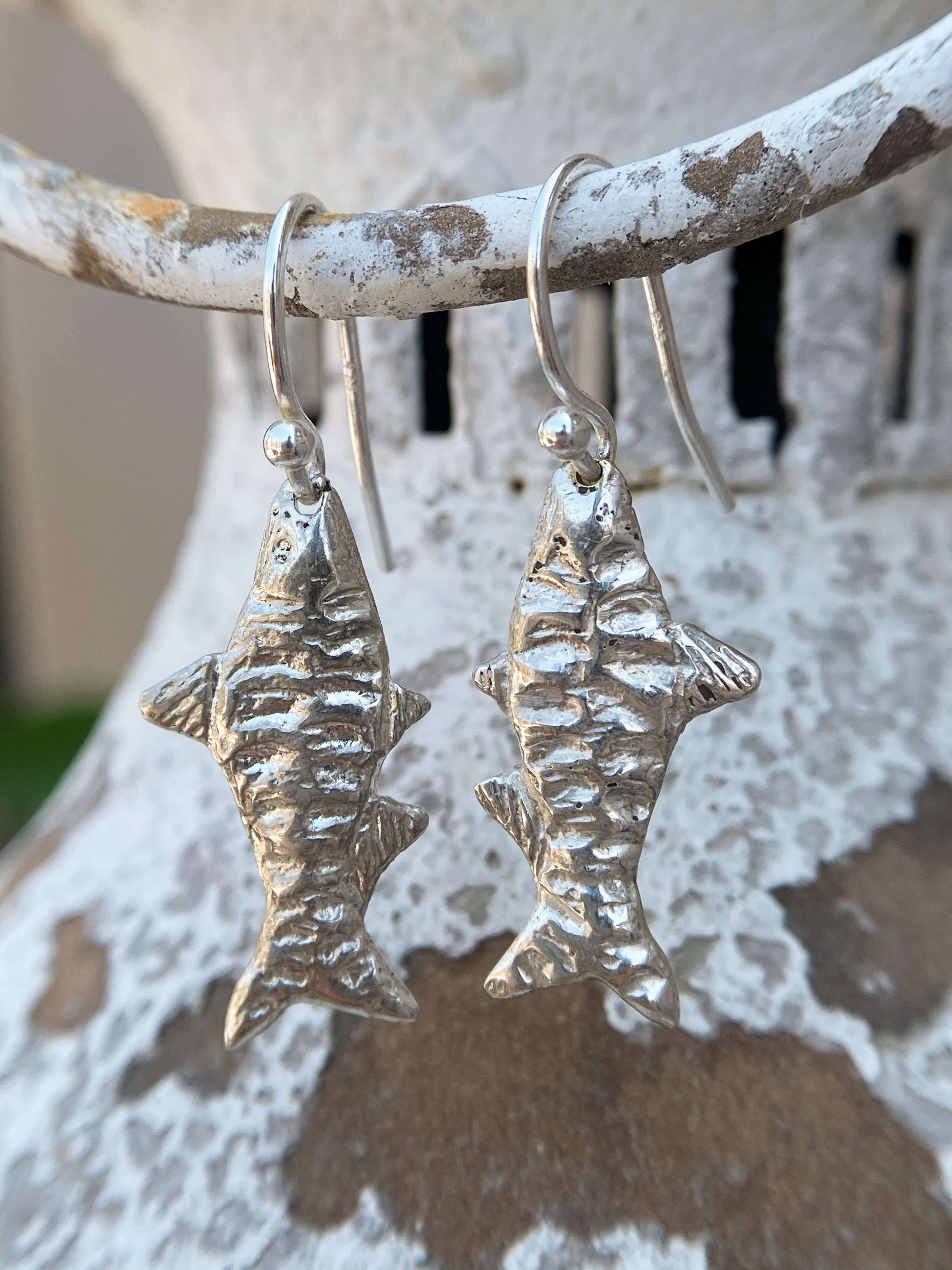 Fish earrings silver discount
