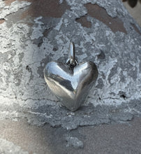 Load image into Gallery viewer, Baby Chunky Heart Pendant