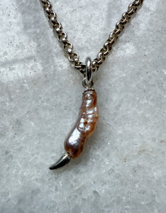 Single Pearl Pigeon Claw Charm