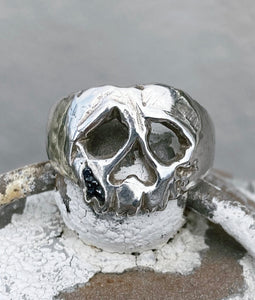 Cavity Black Diamond Skull Ring