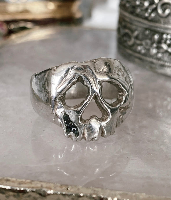 Cavity Black Diamond Skull Ring