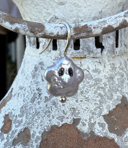 Star Ghost Pearl Earrings