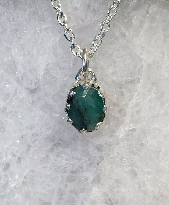 Natural Emerald Crown Necklace