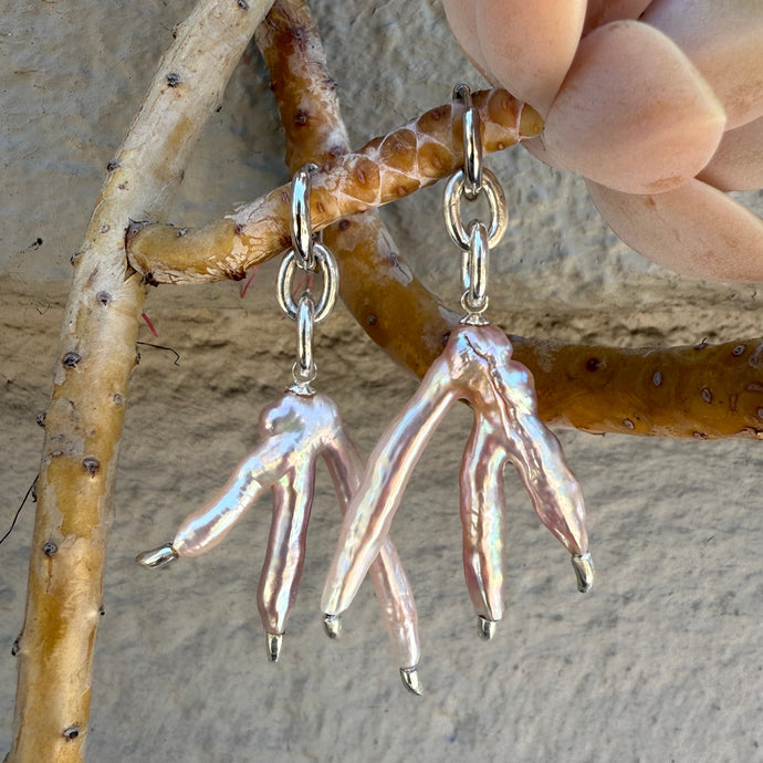 Freshwater pearl pigeon claw sterling silver earrings. Chicken feet pearls
