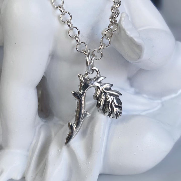 Drooped Dead Rose Necklace