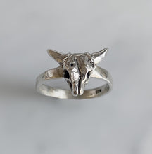 Load image into Gallery viewer, Baby Bull Skull Ring
