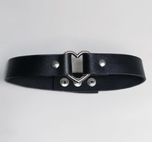 Load image into Gallery viewer, Heart Ring Choker