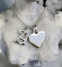 Load image into Gallery viewer, Engravable Heart Necklace