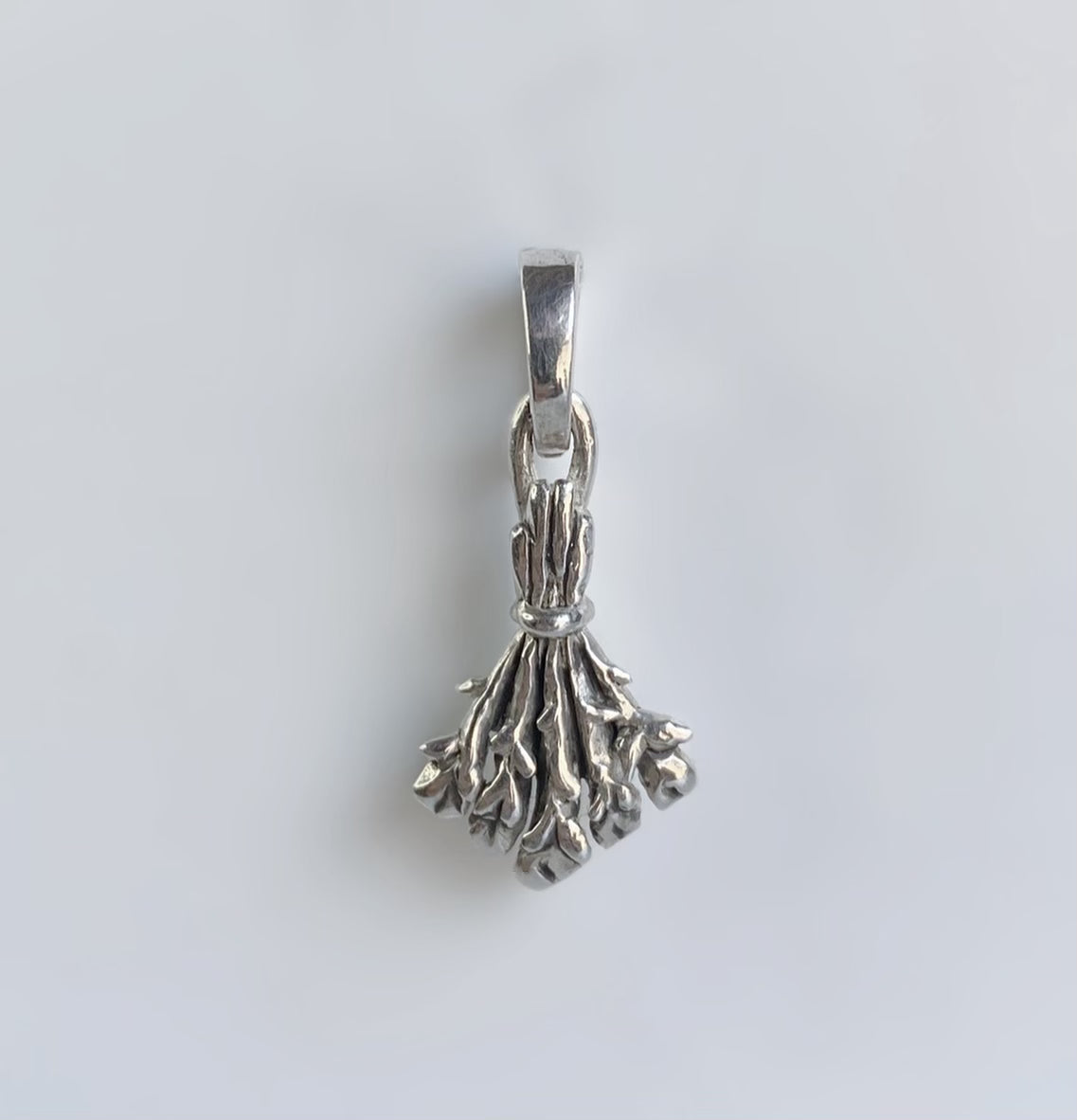 Bouquet of Dead Roses Charm