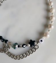 Load image into Gallery viewer, Butterfly Pearl &amp; Chain Necklace