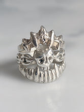 Load image into Gallery viewer, Chained Heart Skull Ring