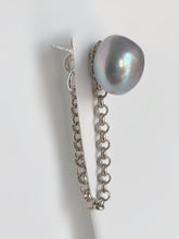 Load image into Gallery viewer, Pearl &amp; Chain Earrings