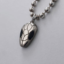 Load image into Gallery viewer, Rattlehead Necklace